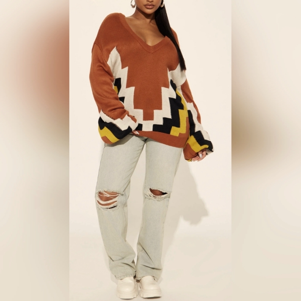 Plus Size Colorblock Sweater - Brown/Combo